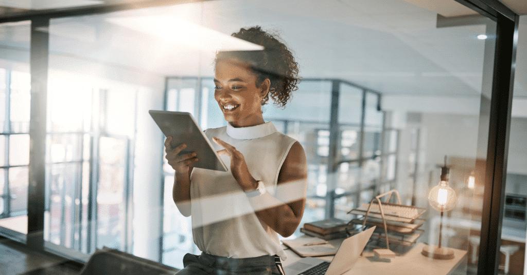 A headhunter finding a balance between AI and humen intelligence