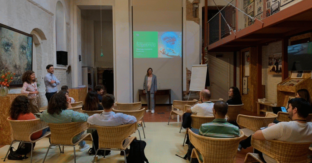 Claudia Paoletti di Kilpatrick Executive parla ai dottorandi durante il Pathfinder Innovation Bootcamp 2025 a Milano